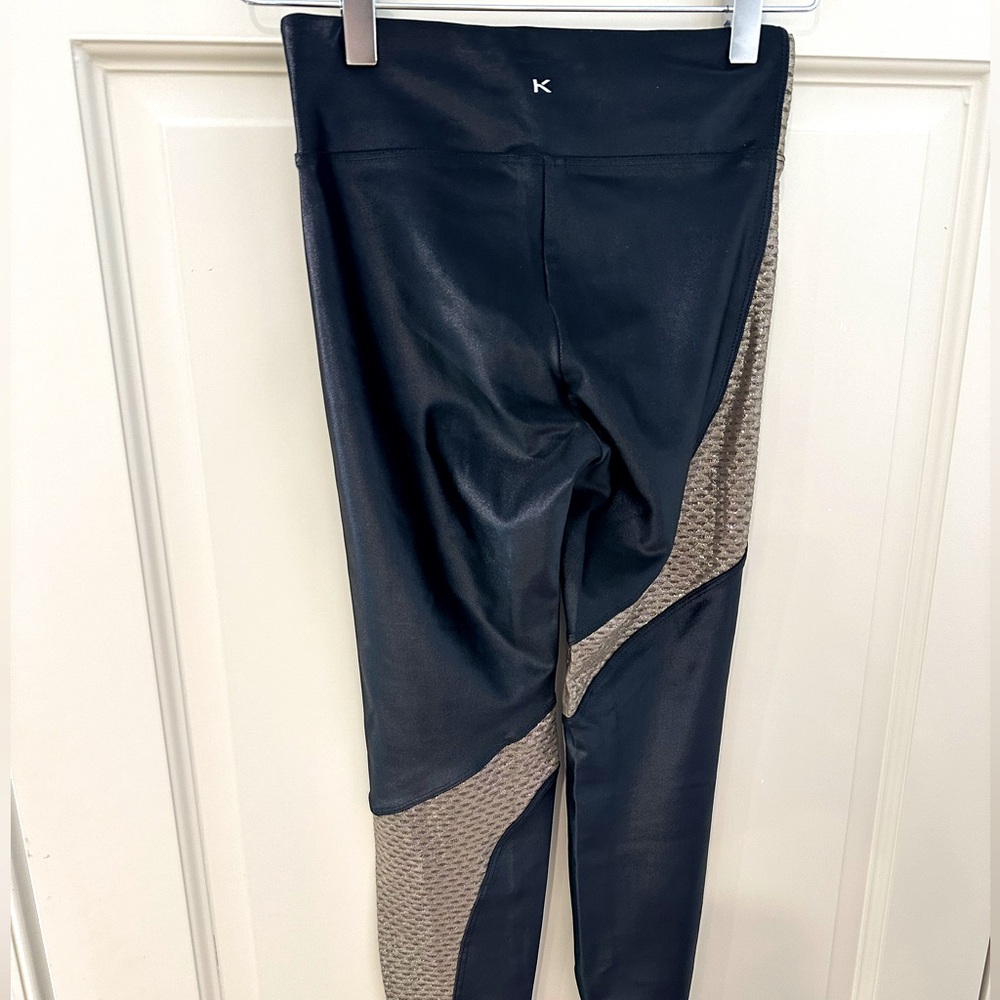 Koral black legging w gold detail - Picture 6 of 9